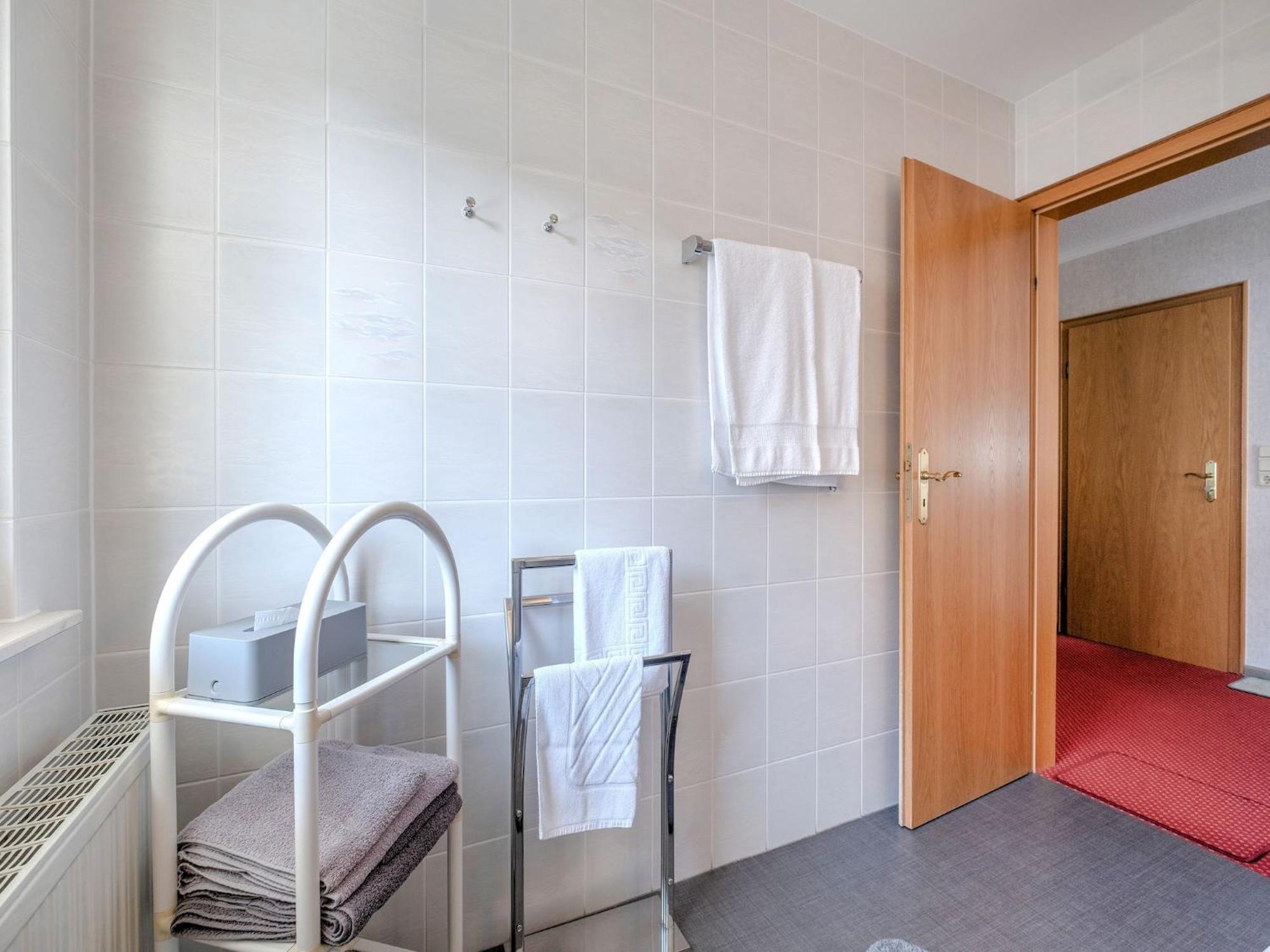 Modern Apartment In Schwalefeld With Garden Виллинген Экстерьер фото