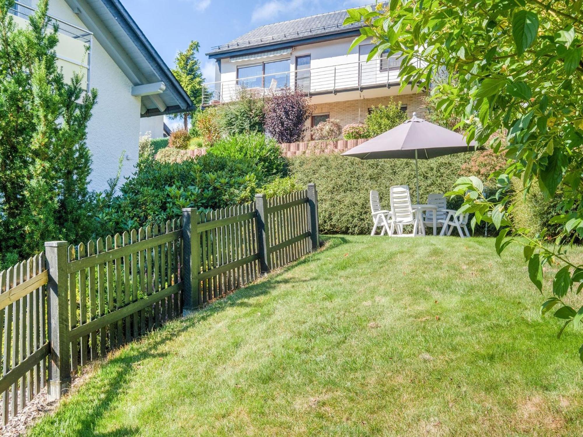 Modern Apartment In Schwalefeld With Garden Виллинген Экстерьер фото