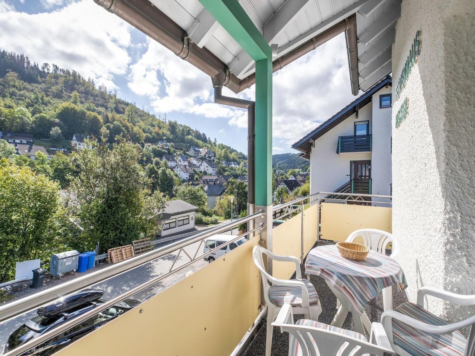Modern Apartment In Schwalefeld With Garden Виллинген Экстерьер фото