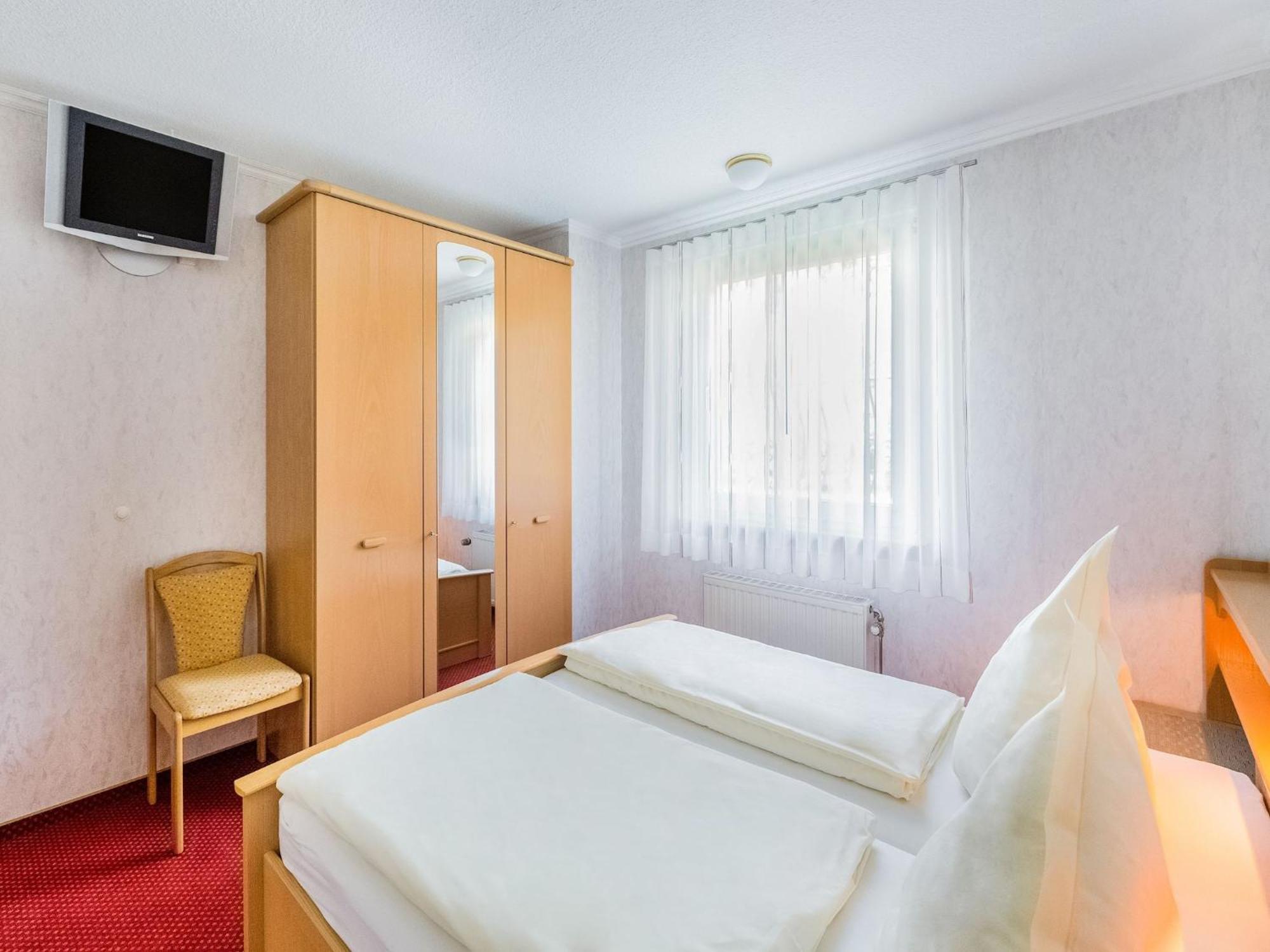 Modern Apartment In Schwalefeld With Garden Виллинген Экстерьер фото