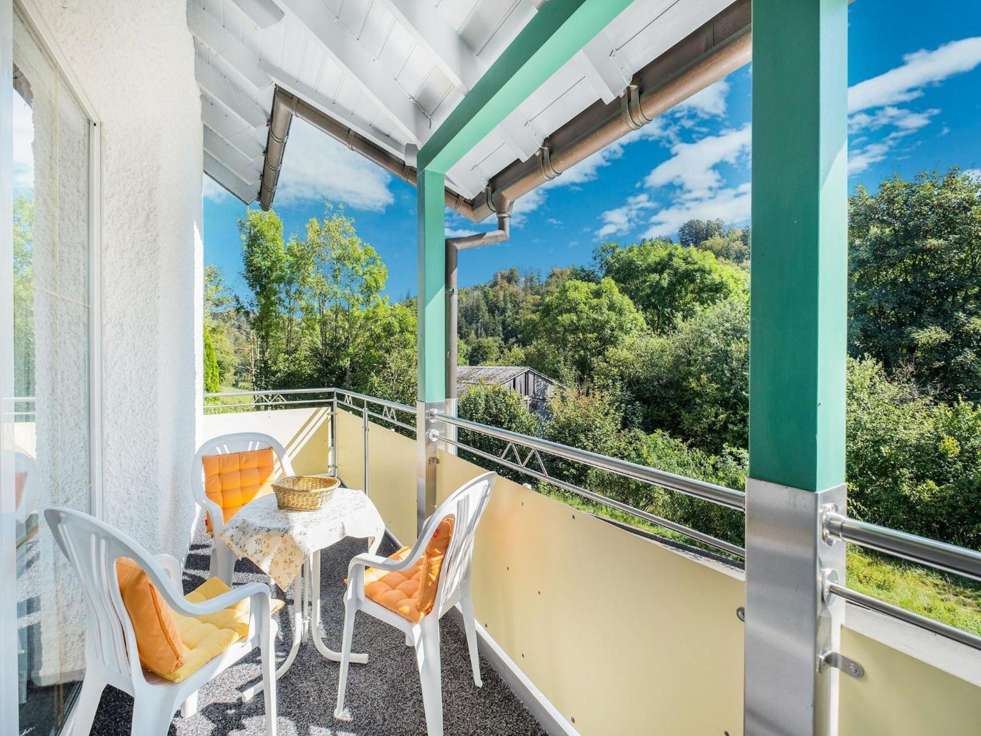 Modern Apartment In Schwalefeld With Garden Виллинген Экстерьер фото