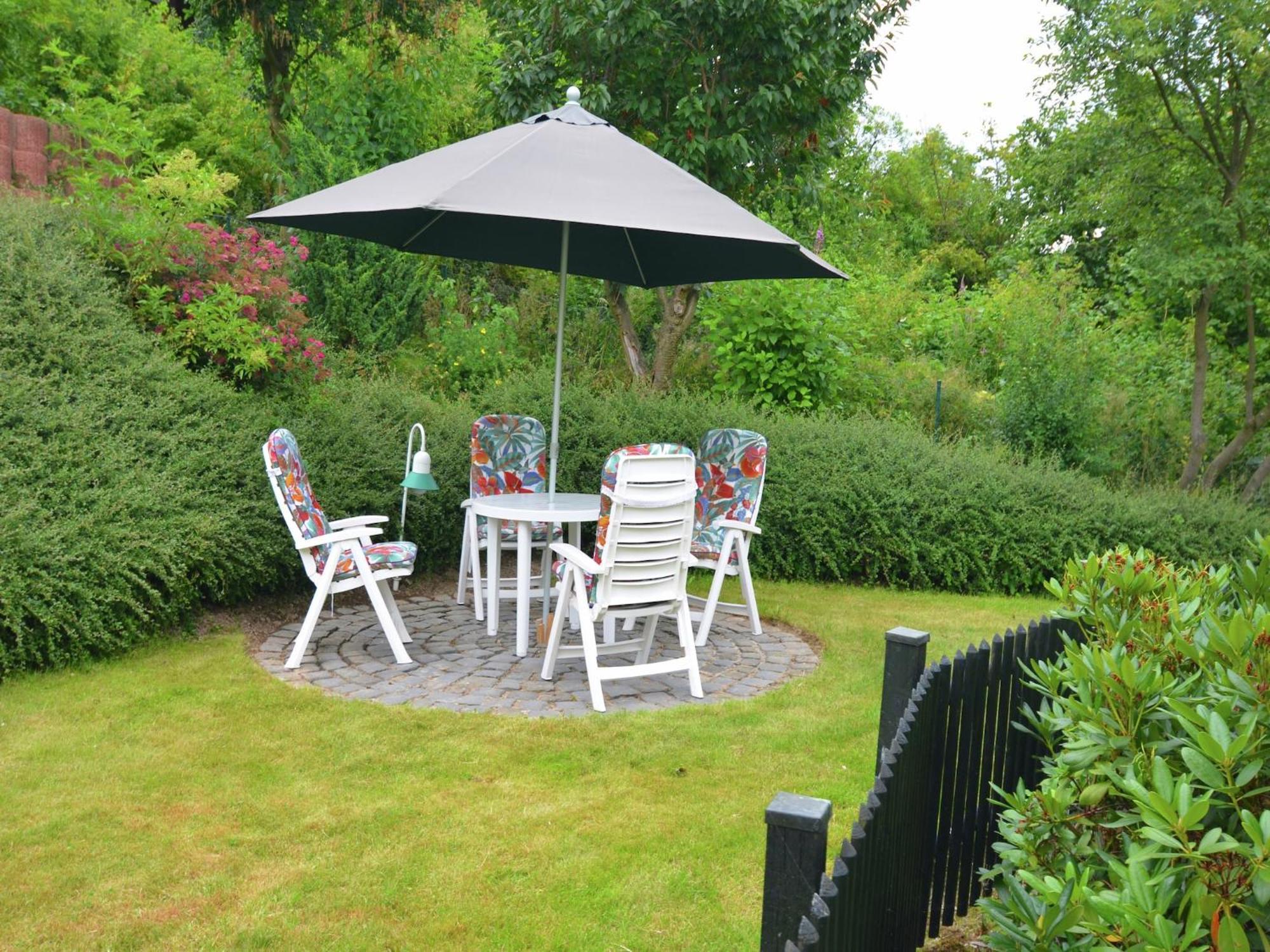 Modern Apartment In Schwalefeld With Garden Виллинген Экстерьер фото
